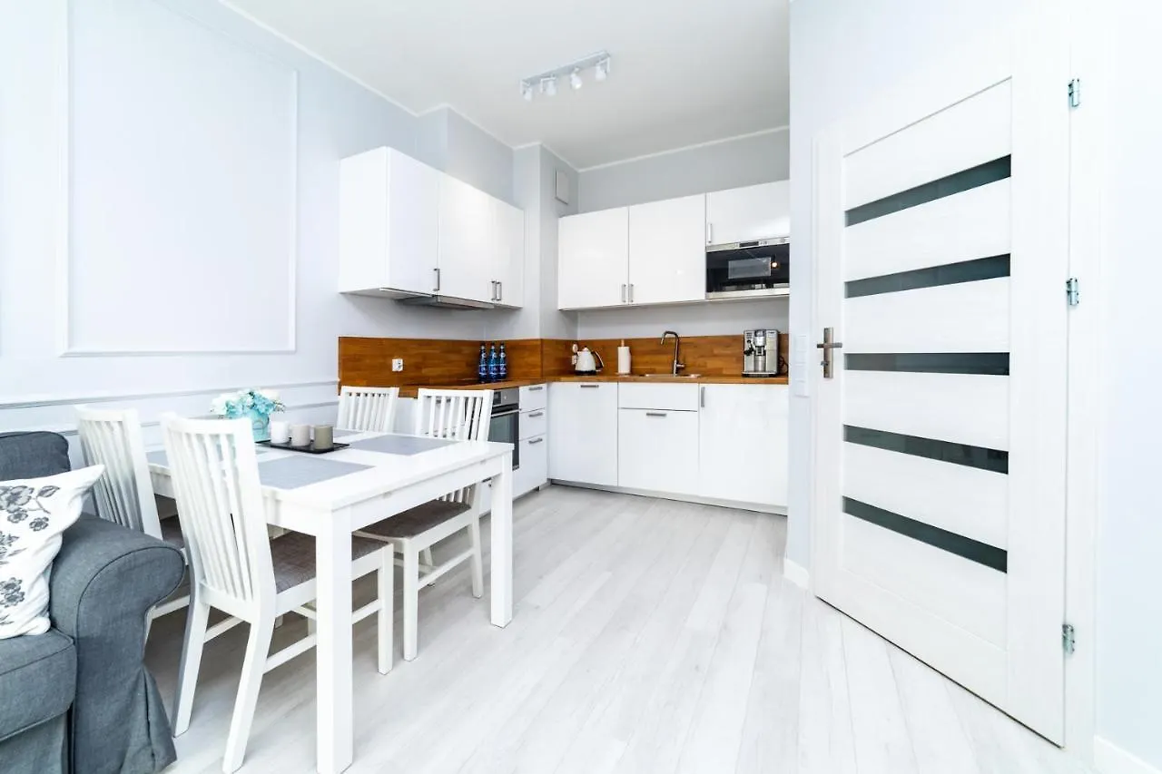 Apartment Bright - Neptun Park By Oneapartments Gdansk Poland